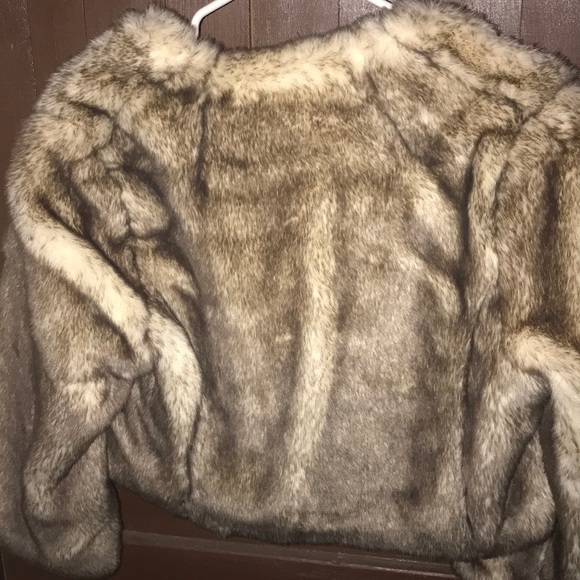 Anthropologie Gorgeous Faux Fur Cropped Jacket 12 - Picture 4 of 7
